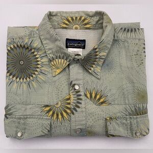 Patagonia Rhythm Sunburst Shirt Men's M Western Pearl Snap Highball Cowboy Dill